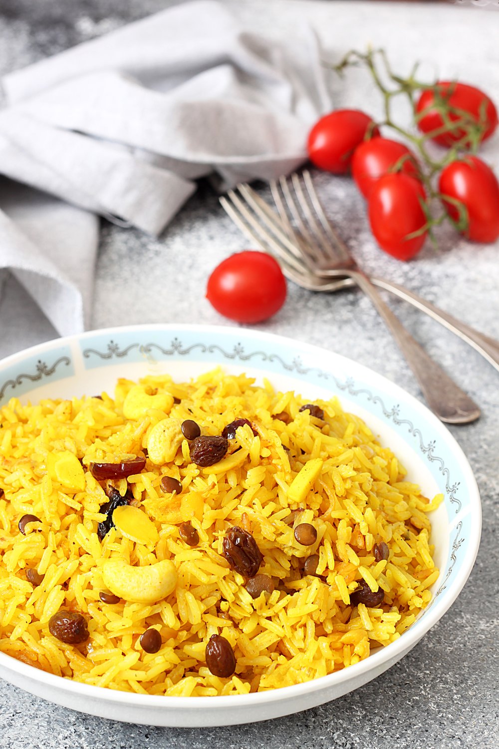 Fragrant Turmeric Rice With Raisins