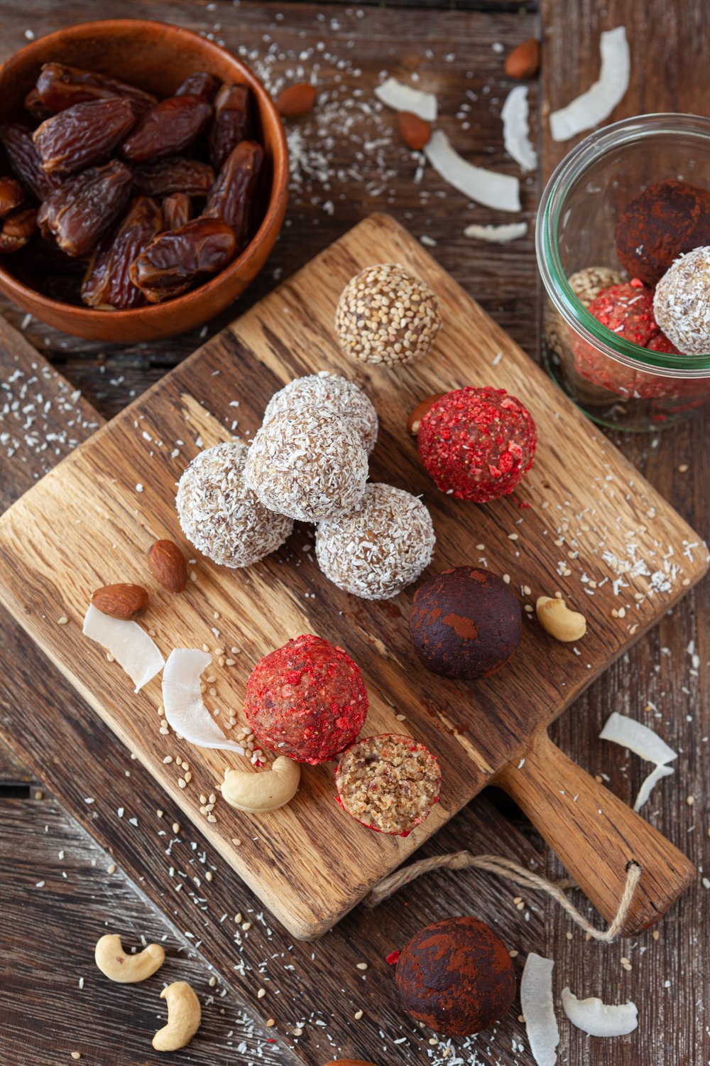 Healthy Nuts And Dates Energy Balls